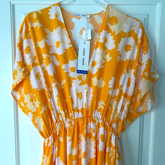 Brand new SAMSOE SAMSOE Floral MIDI Dress - Picture 3 of 7